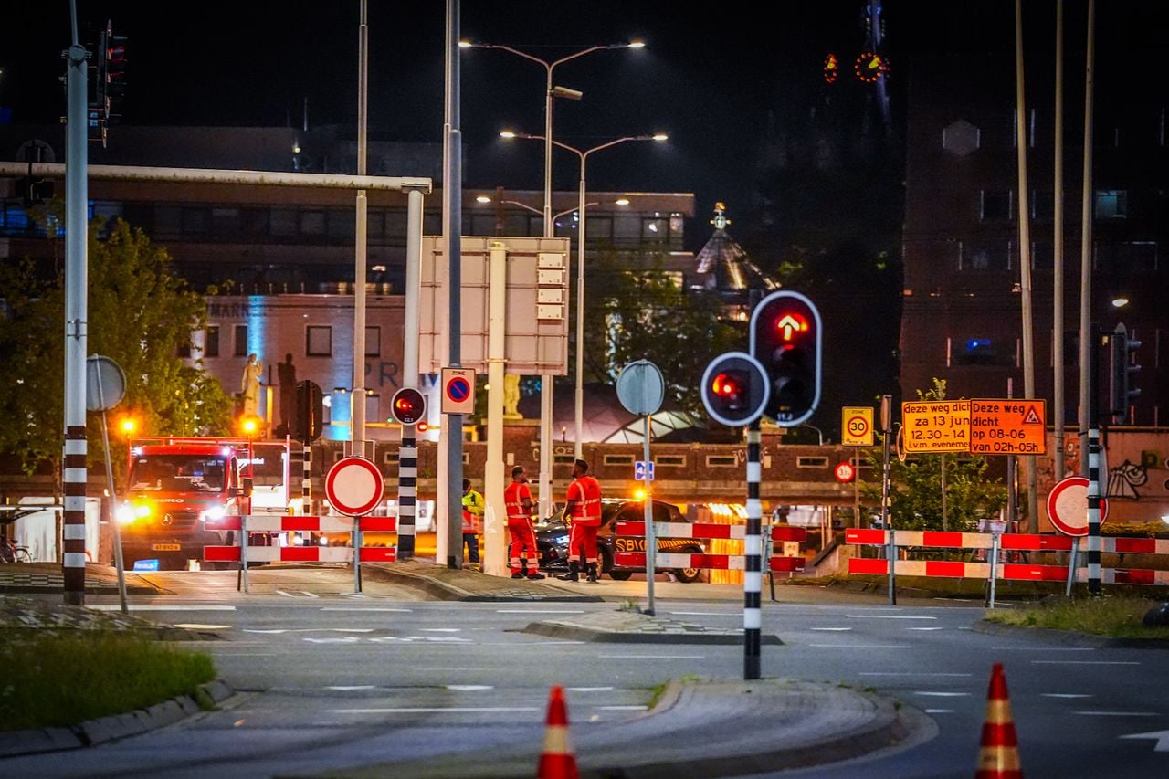 Vanwege het ruimen van de vliegtuigbom werd het centrum van de Eindhoven een tijd lang afgesloten (foto: SQ Vision/Persbureau Heitink).