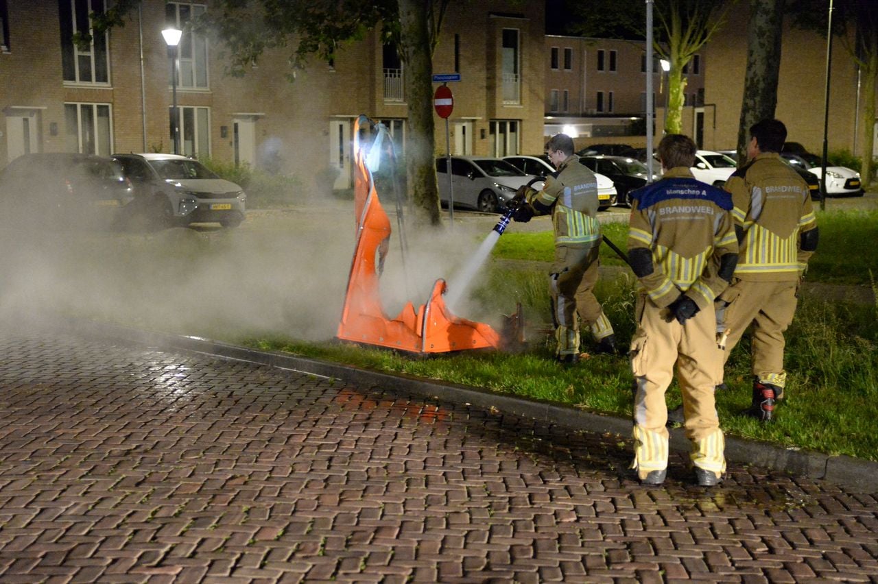 Wederom Dixi in brand in Breda (foto: Perry Roovers / Persbureau Heitink).