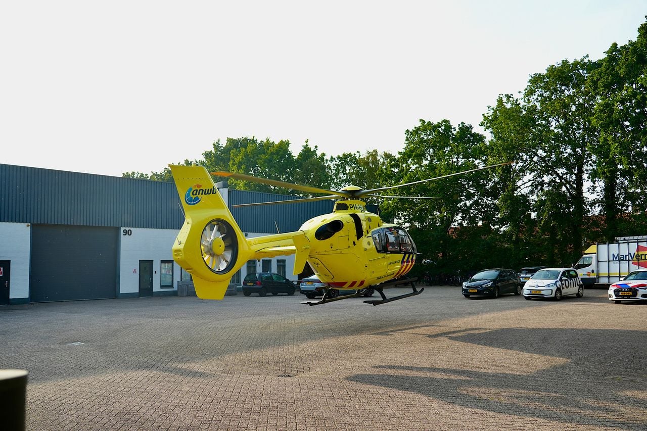 Traumahelikopter geland in dongen (foto: Jeroen Stuve / Persbureau Heitink). 