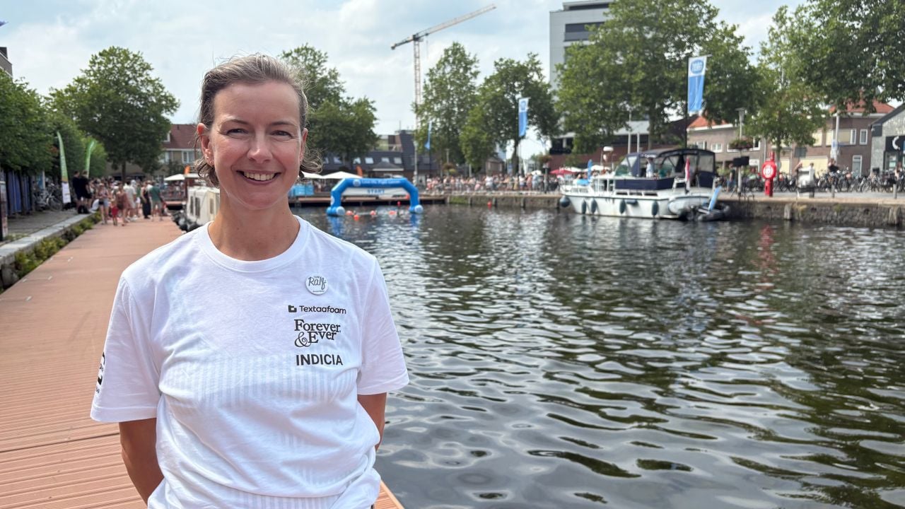 De zwemtocht heeft een dubbele lading voor Chantal (foto: Omroep Brabant).