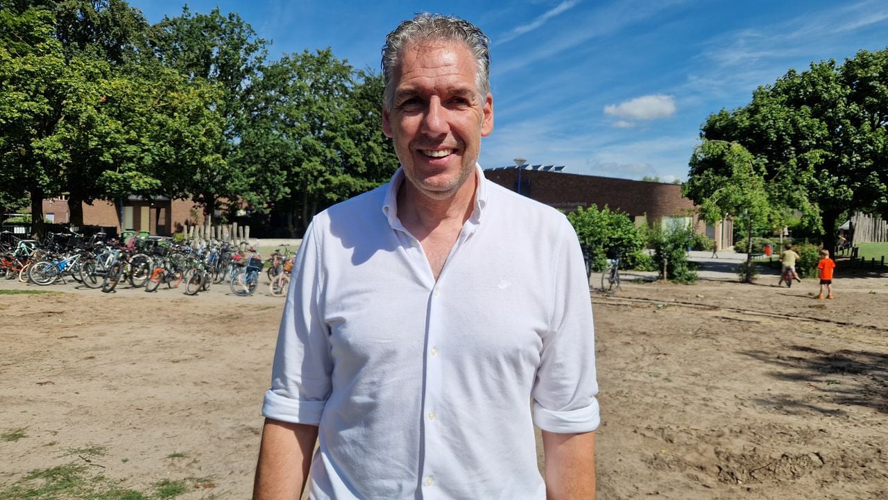 Directeur Gerben van Boxtel van Kindcentrum de Regenboog in Boekel (foto: Tom Berkers).