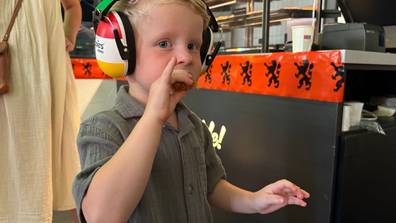 Ook de kleintjes mochten mee feesten (Foto: Imke van de Laar)
