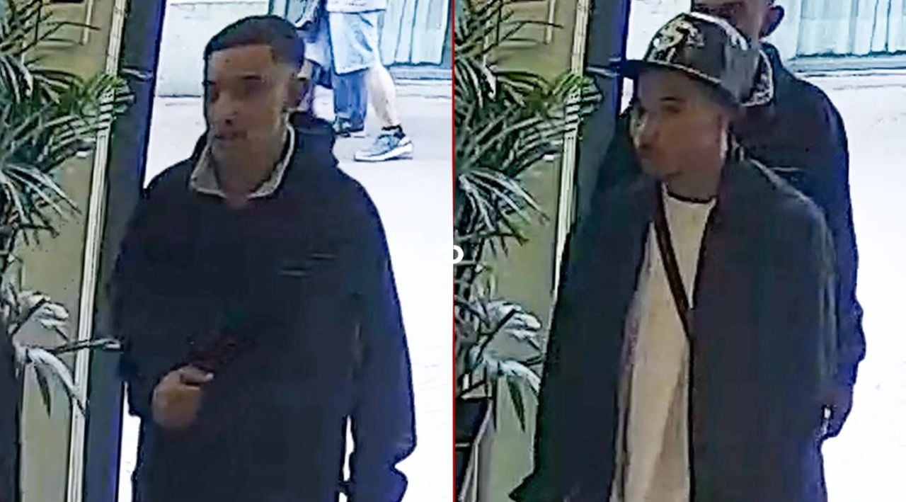 Deze mannen worden ervan verdacht de ketting van vrouw in rolstoel te hebben gestolen