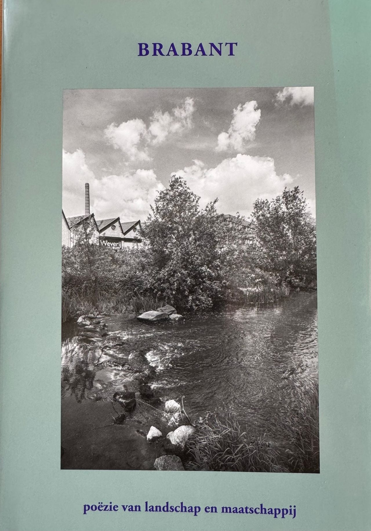 Foto: Het boek wordt geschonken door het Van Gogh Nationaal Park. 