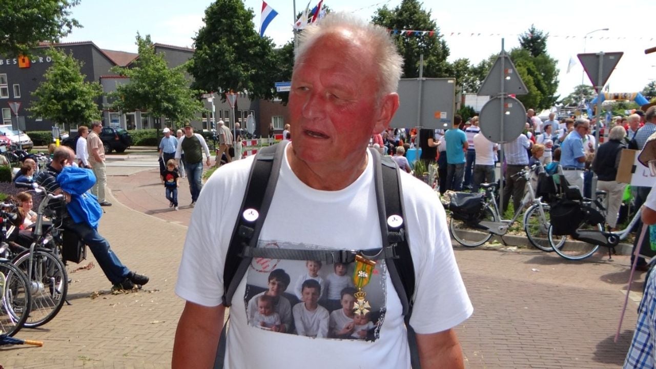 Het shirtje met daarop de broers (foto: Familie Jong).