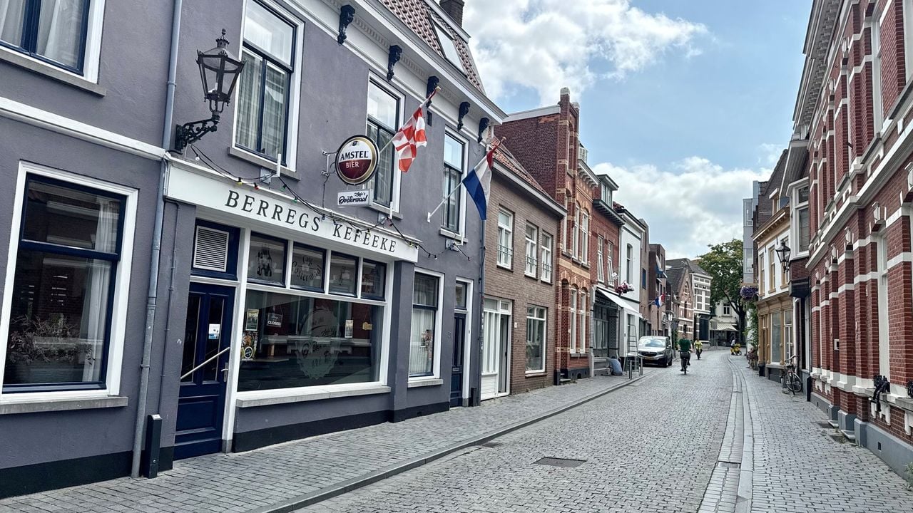 Berregs Kefeeke Oosterwaal aan de Potterstraat in Bergen op Zoom (foto: Erik Peeters)