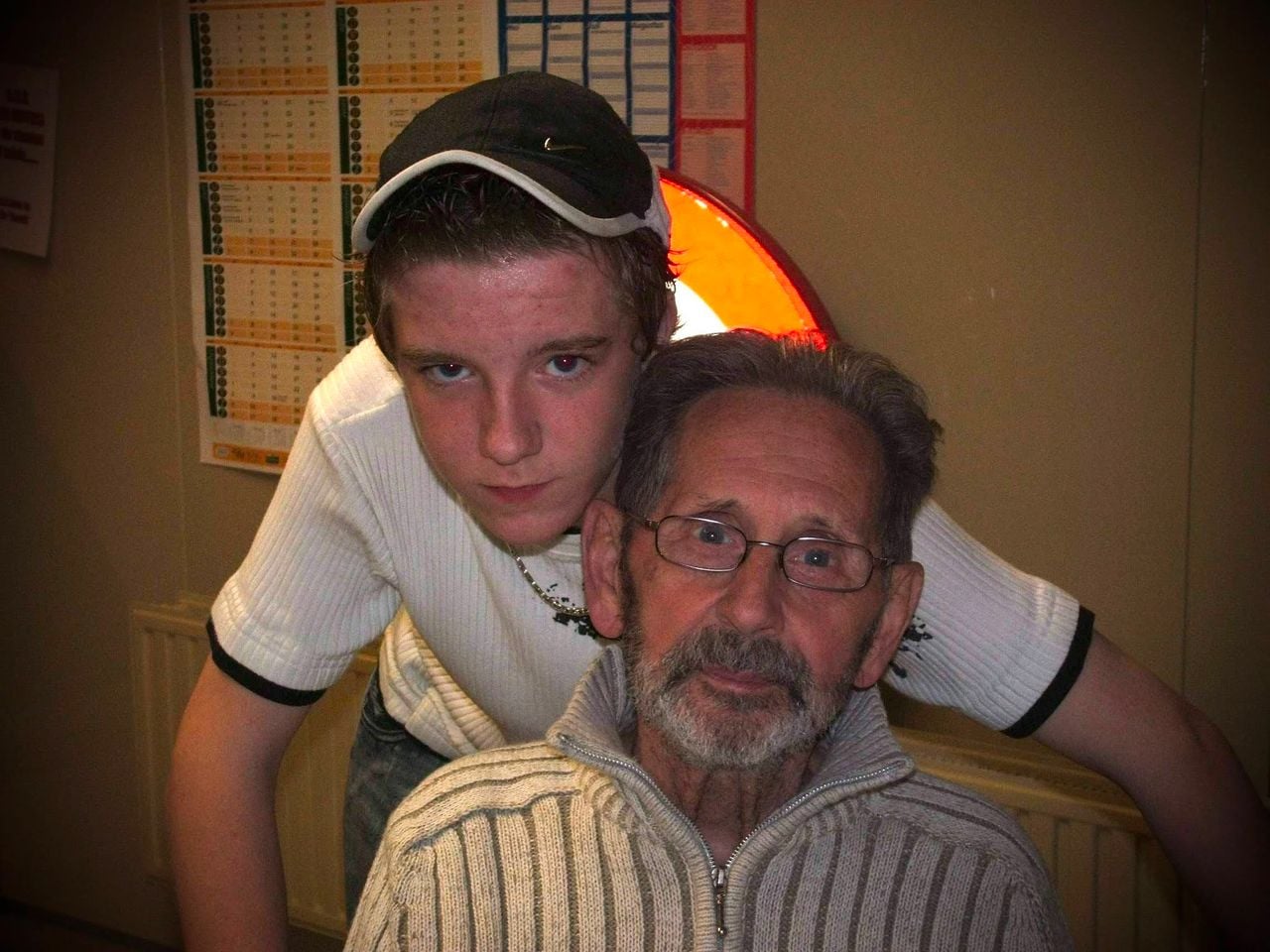 Wim van Houtum met kleinzoon Wesley in september 2007(foto: privé).
