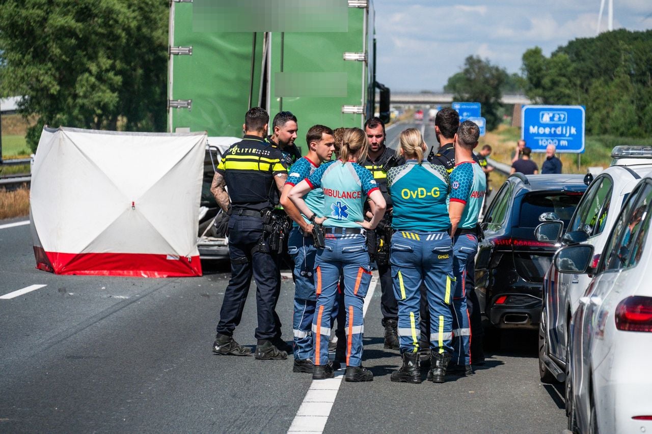 Ernstig ongeluk A17 (foto: Tom van der Put/Persbureau Heitink).
