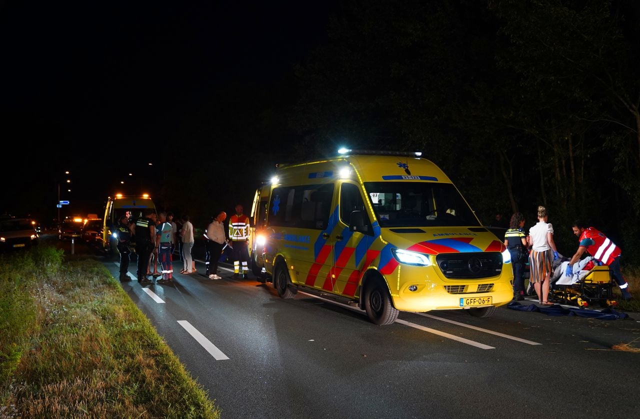 Bij de crash in Eerder raakten vier mensen gewond, van wie twee ernstig (foto: Bart Meesters/Persbureau Heitink).