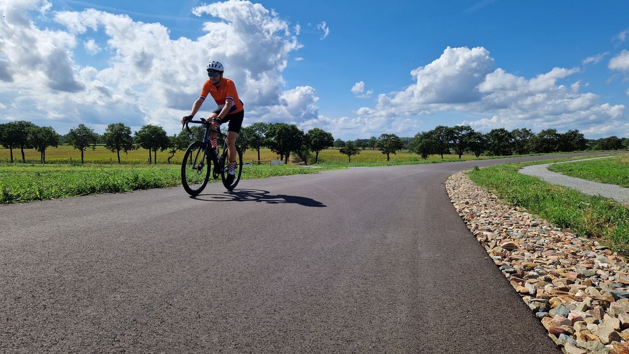 Rik bijna aangekomen op de top van de Vlagheideberg (foto: Tom Berkers).