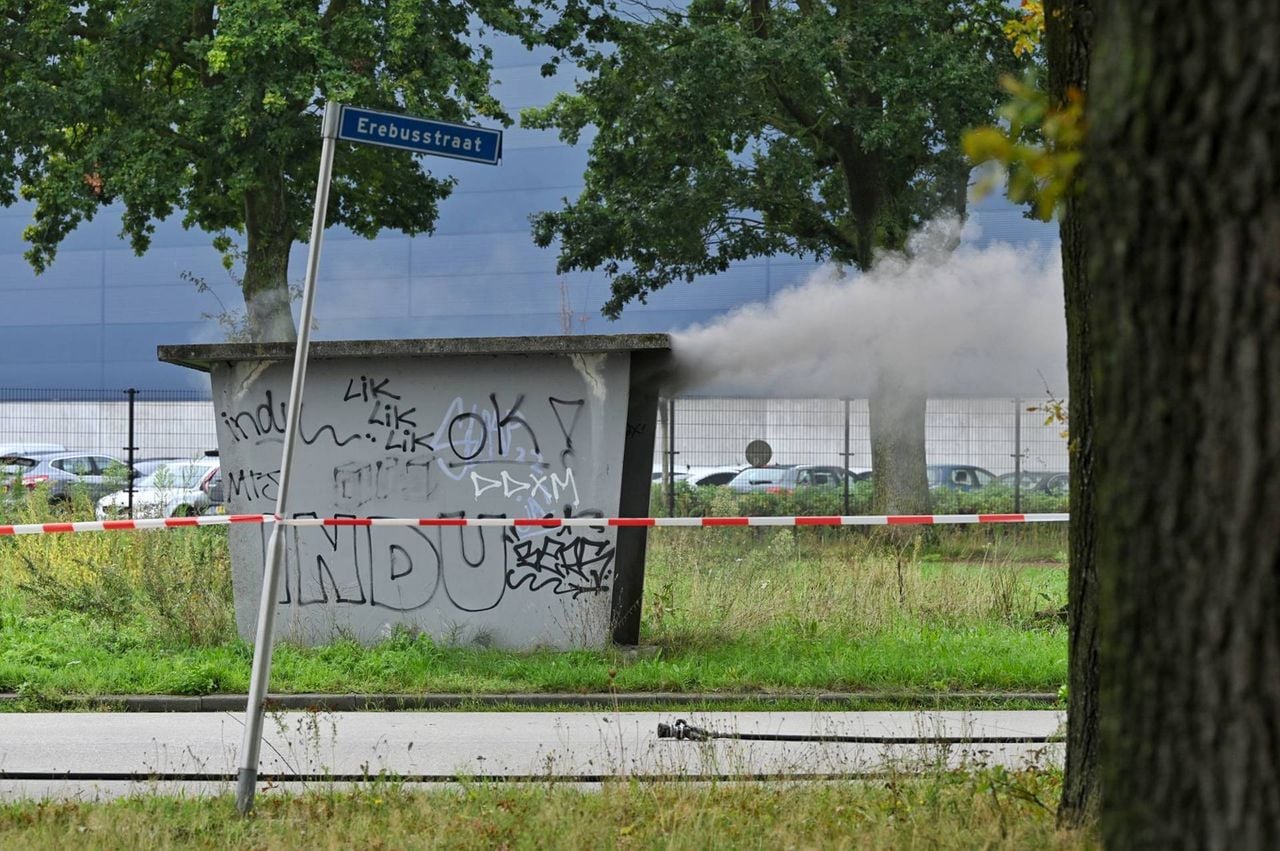 Nog acht bedrijven zitten zonder stroom (foto: Toby de Kort / Persbureau Heitink).