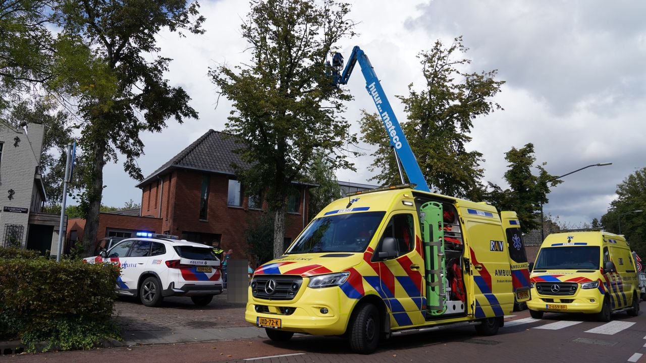 Hoogwerker Vught (foto: Bart Meesters / Persbureau Heitink)