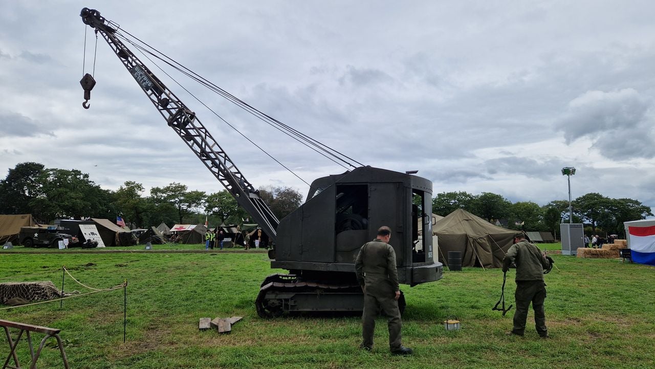Corné is druk bezig met zijn broer op Camp Liberty (foto: Tom Berkers).