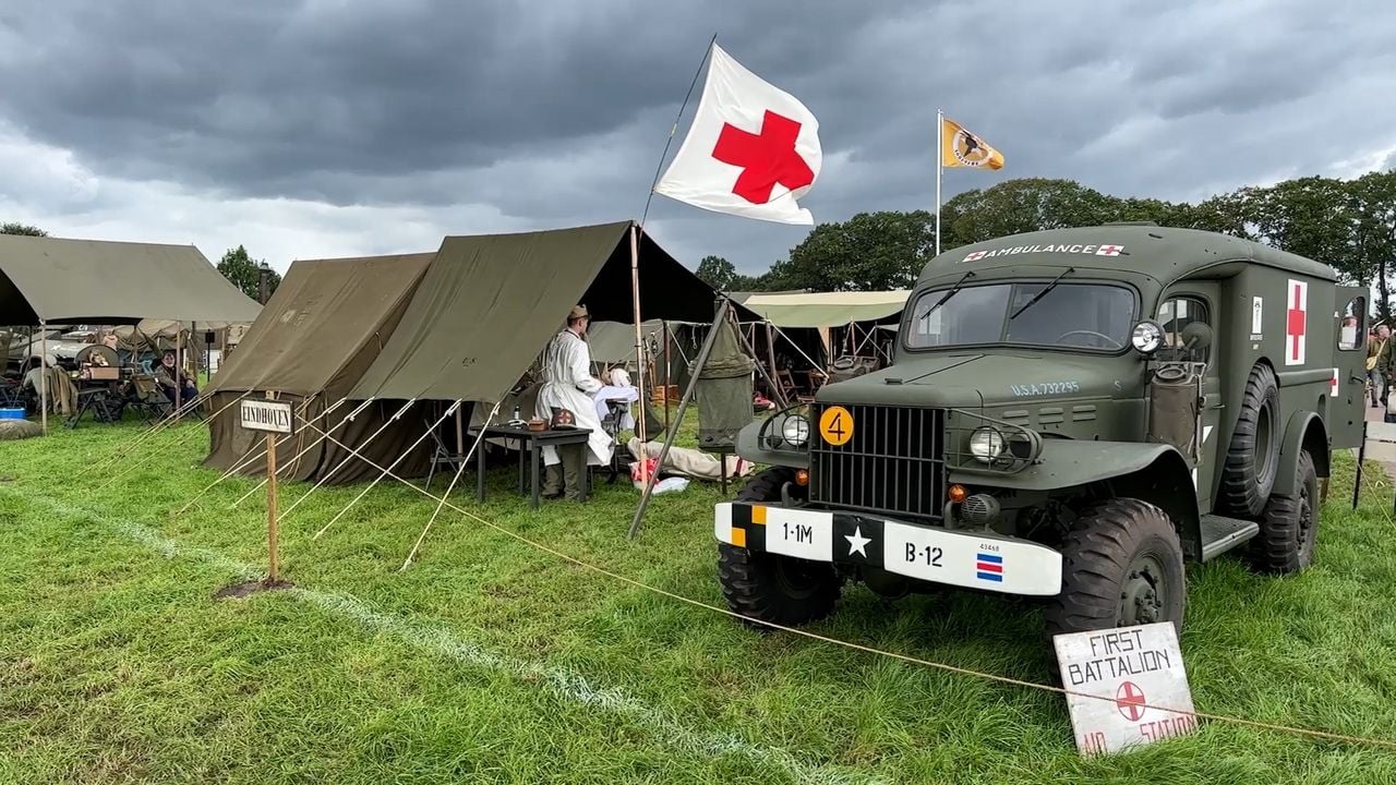 Charlie in het nagebootste veldhospitaal (foto: Tom Berkers).