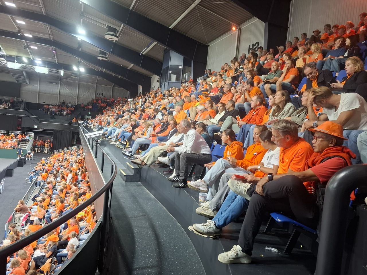 Volle tribunes bij de Davis Cup in Den Bosch (foto: Leon Voskamp).