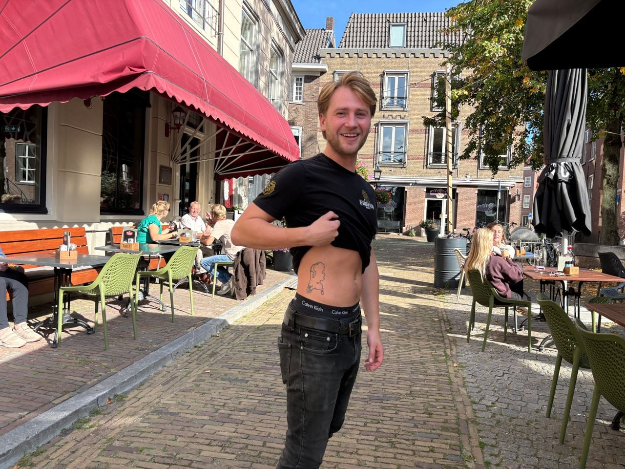 Trots laat Pepijn zijn moedervlek zijn (foto: Raymond Merkx).