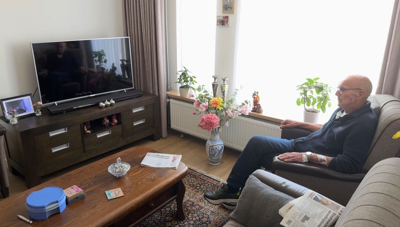 Zo zat Piet toen de bel ging (foto: Jan Peels).