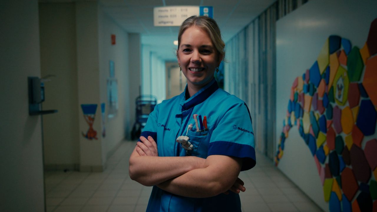 Kinderverpleegkundige Evelien Penning-Versteeg (foto: Verborgen Helden).