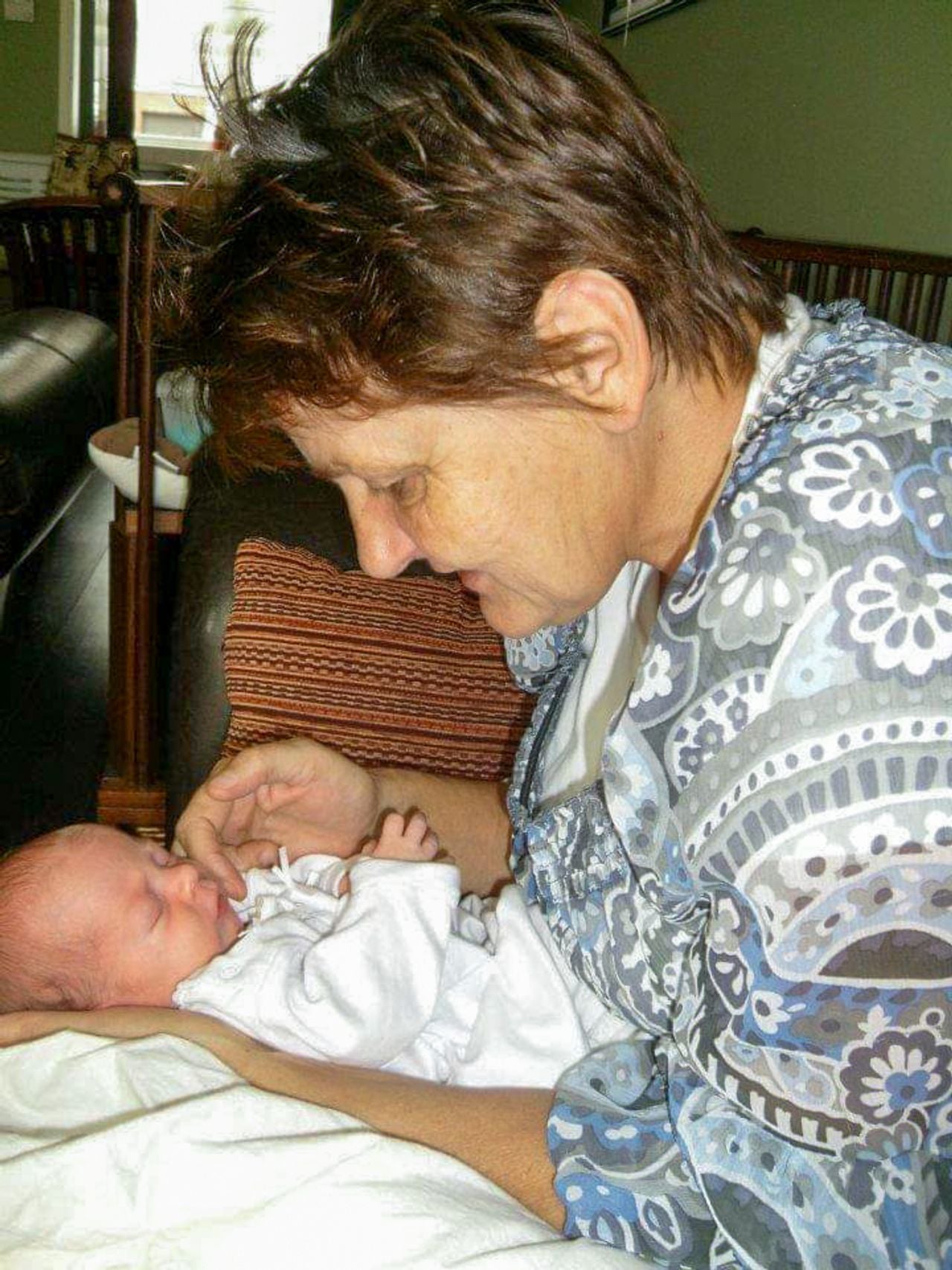 Trotse oma Els met kleindochter Denise.