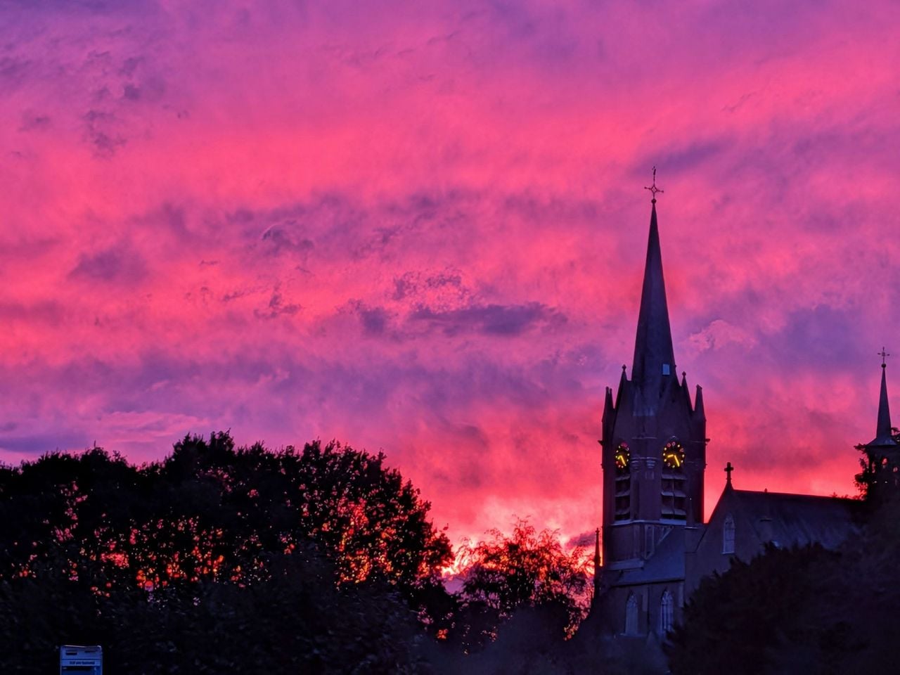 Schilderachtige lucht in Mierlo (foto: Joyce Geerts/Facebook).