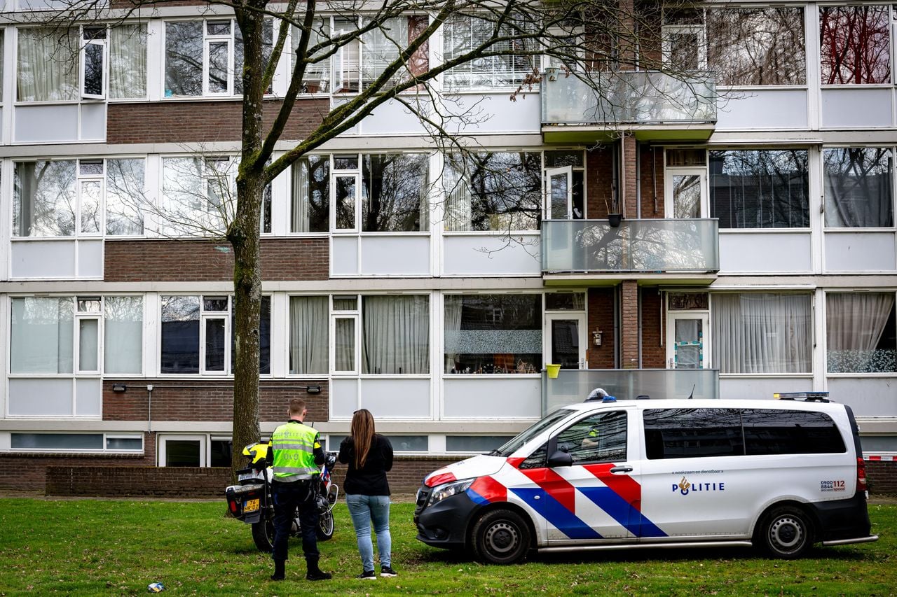 Jong kind valt uit raam van derde verdieping (foto: Eye4Images).