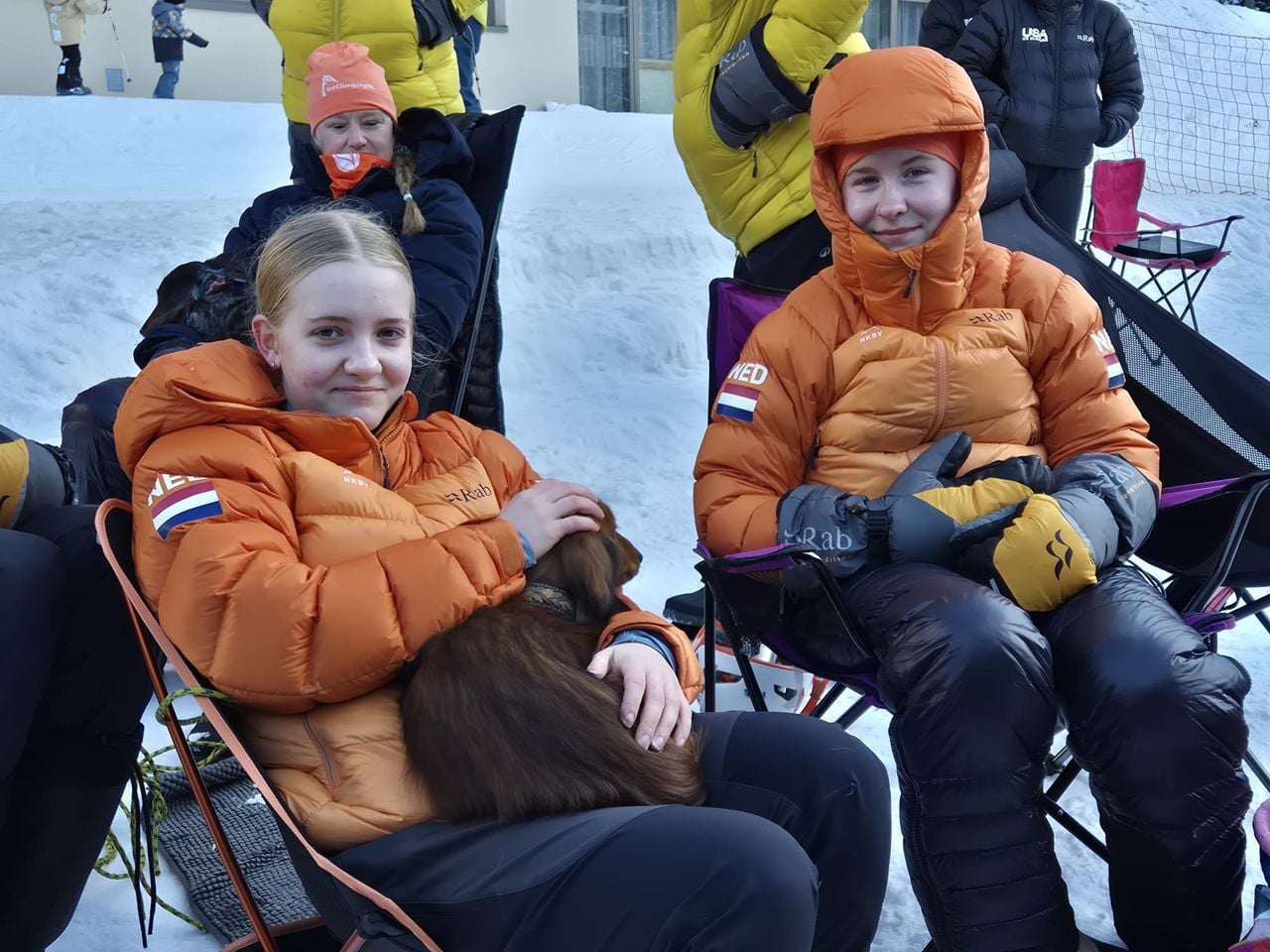 De zussen Ronja en Elin van der Lee.