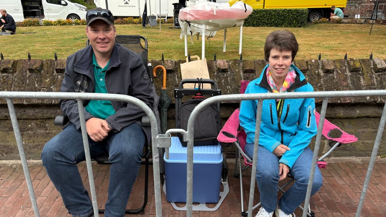 Gert-Jan en Marjolein zijn goed voorbereid op het lange wachten (Foto: Imke van de Laar)