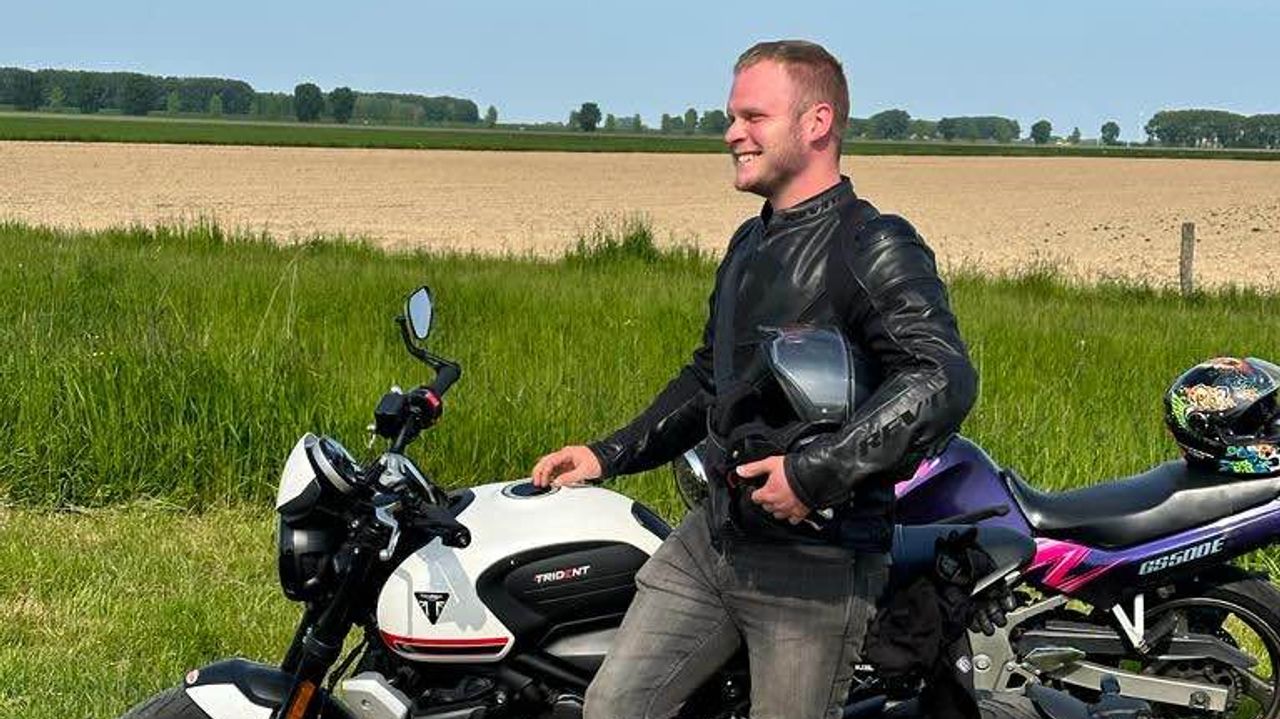 Rick met zijn motor.