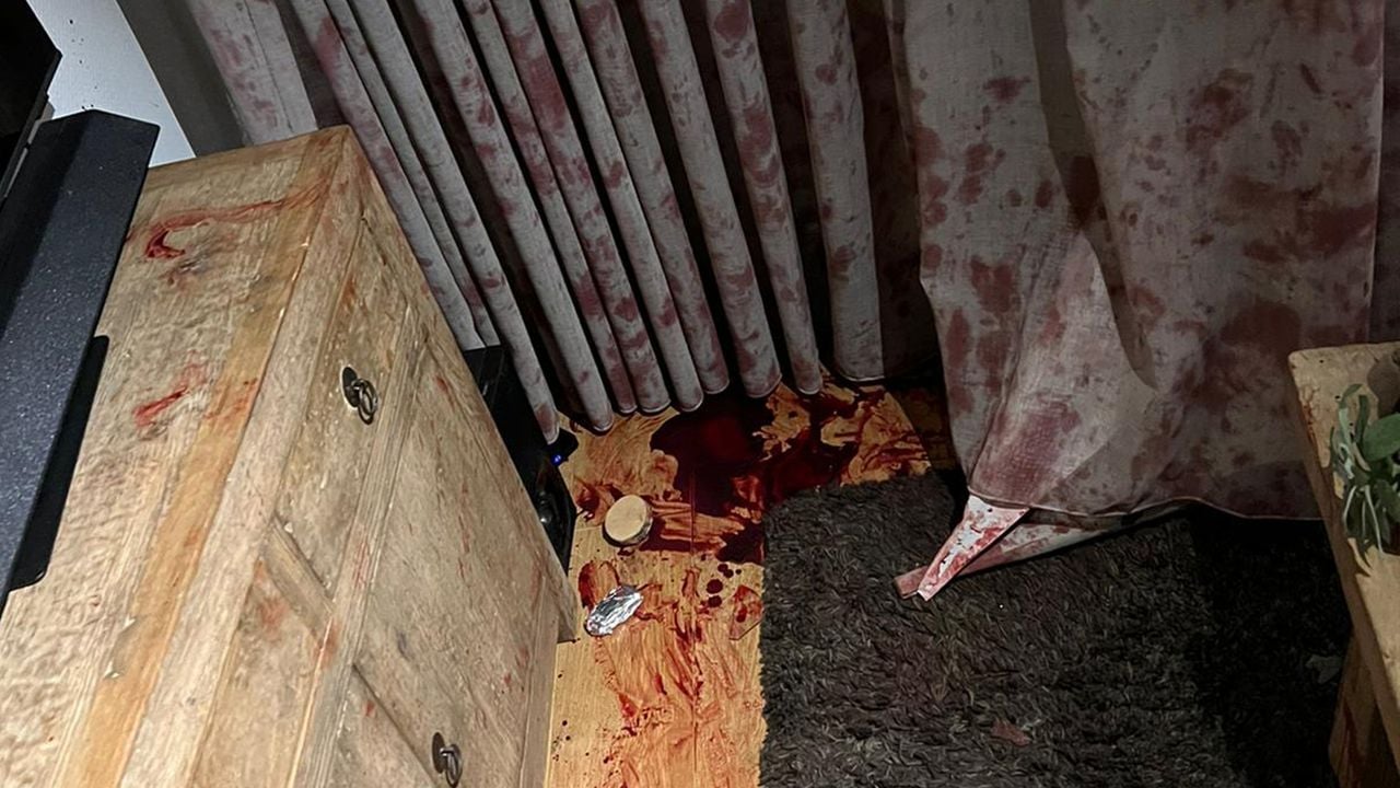 Het is een bloedbad op sommige plekken in het huis (privéfoto).