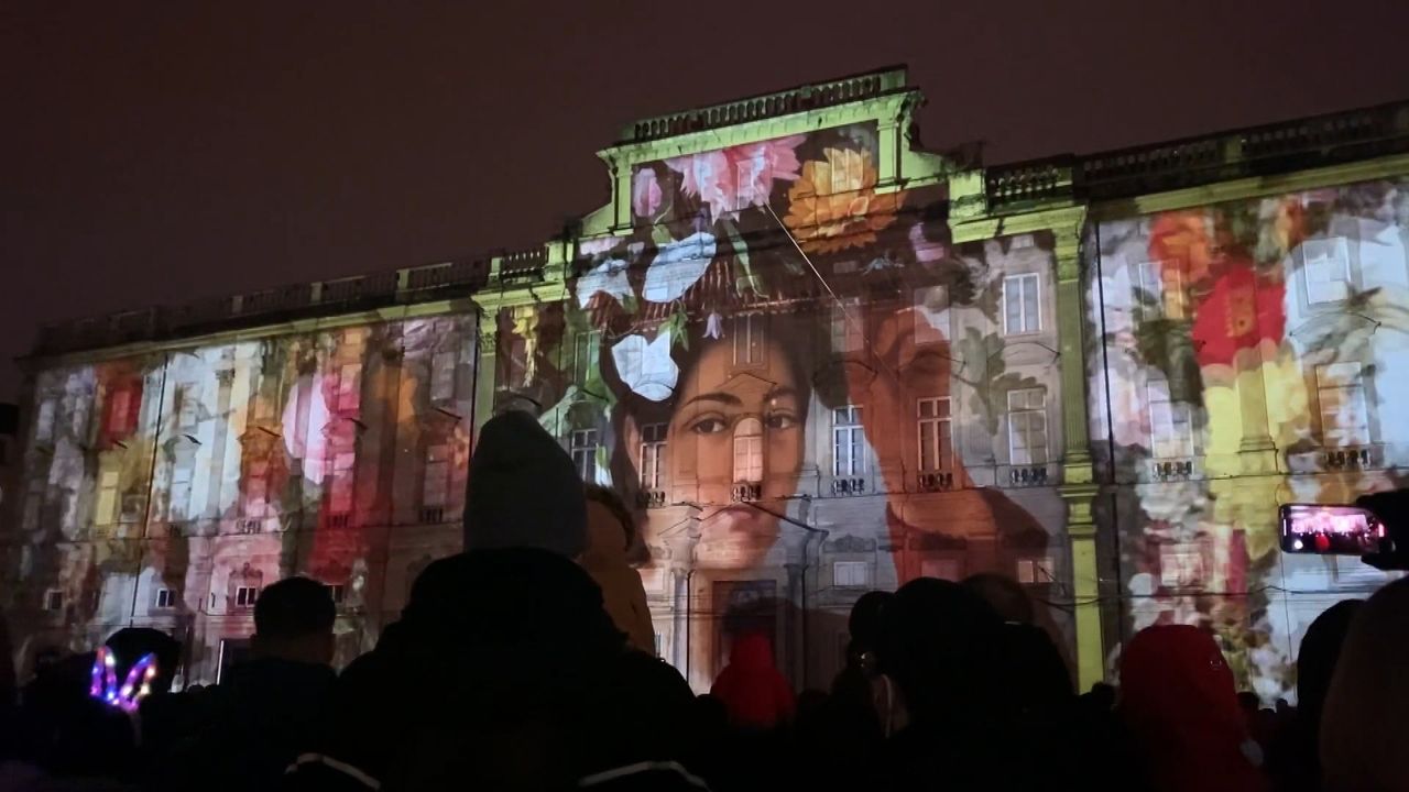 Beeld uit de show in Lyon (beeld: Inook, Moetu Batlle& David Passegand).