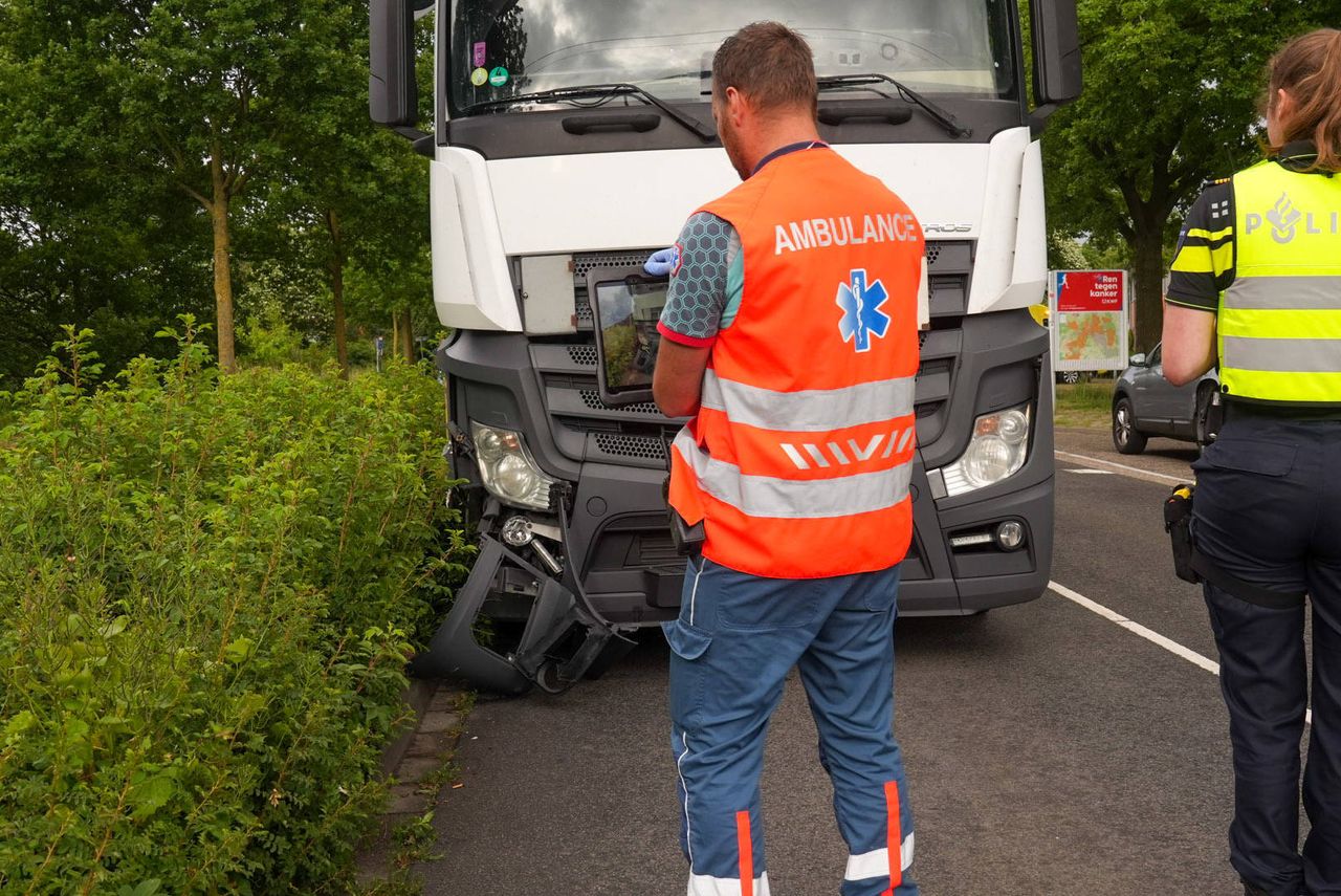 Politie en ambulance werden ook opgetrommeld (foto: Harrie Grijseels/Persbureau Heitink).