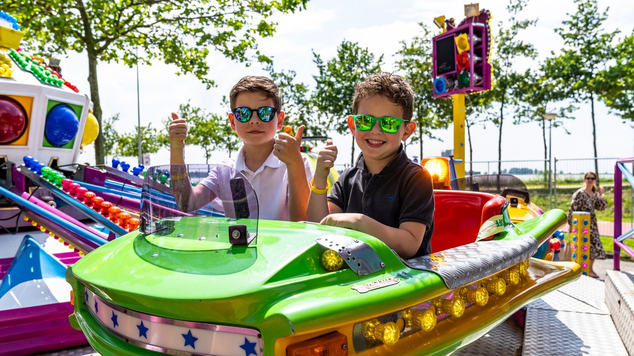 Lol in de draaimolen (foto: Marcel van Dorst/MaRicMedia).