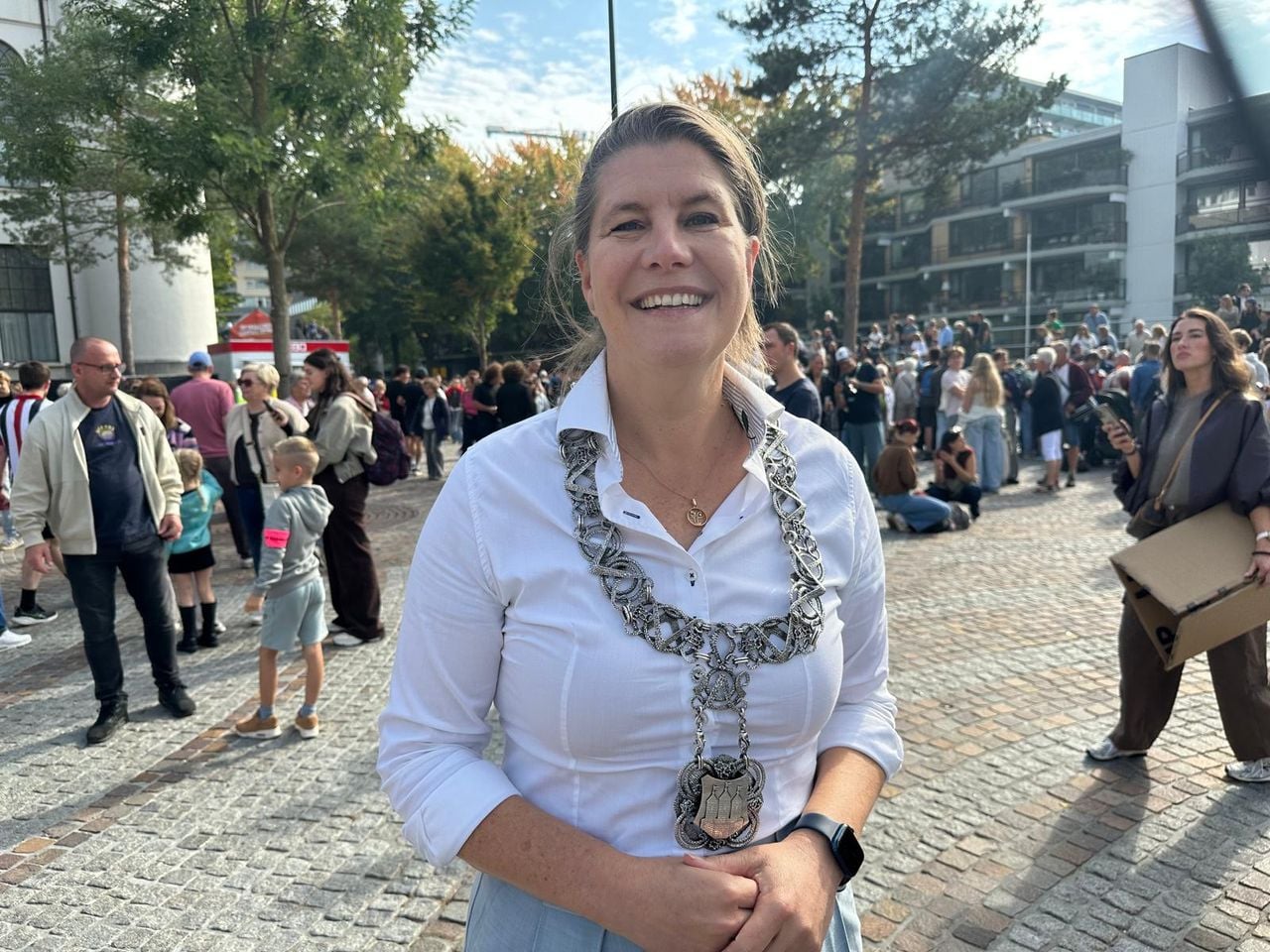 Burgemeester Fleur Gräper genoot van de Tilburg Ten Miles (foto: Leon Voskamp).