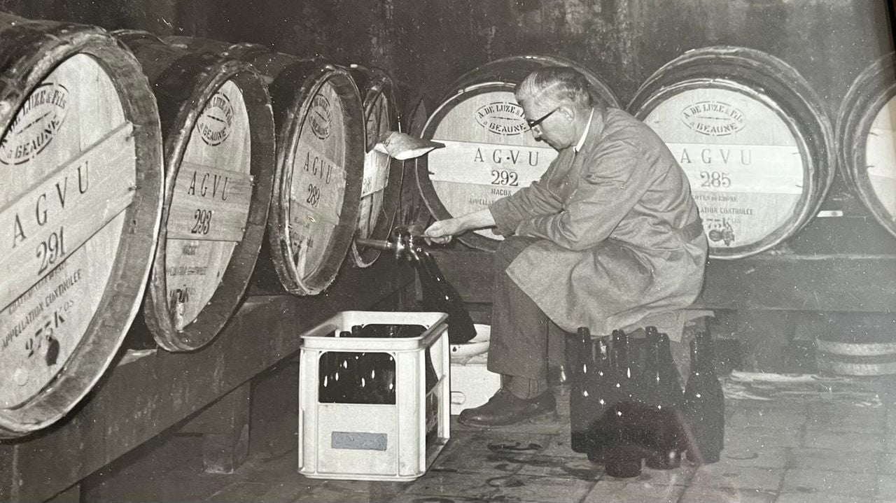 De vader van Marie-José, Harry van Uden, bottelde alle wijnen tot 1976 zelf (foto: privé).