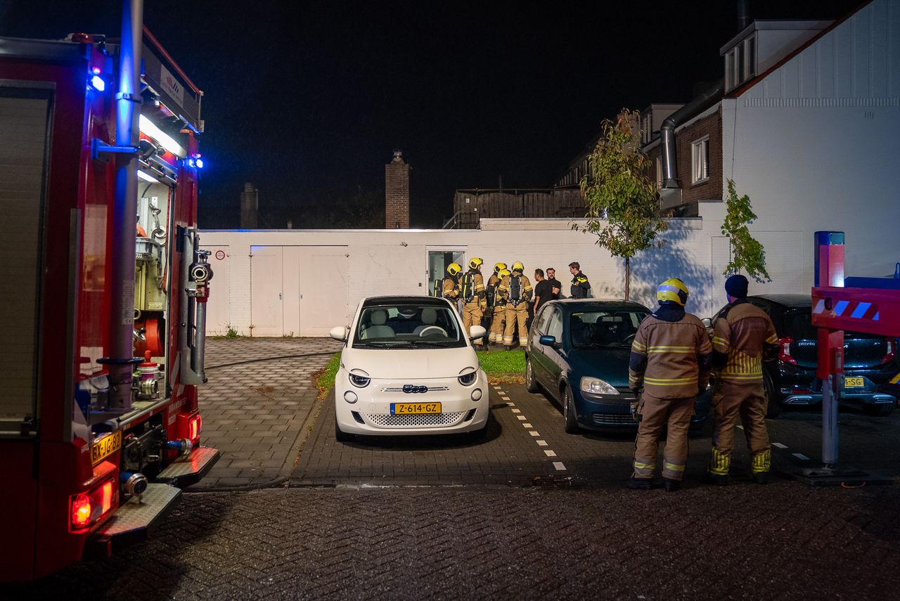  Vermoedelijk kwamen de indringers het gebouw via de achterkant binnen en gingen ze er ook via die kant weer vandoor (foto: Iwan van Dun/SQ Vision).
