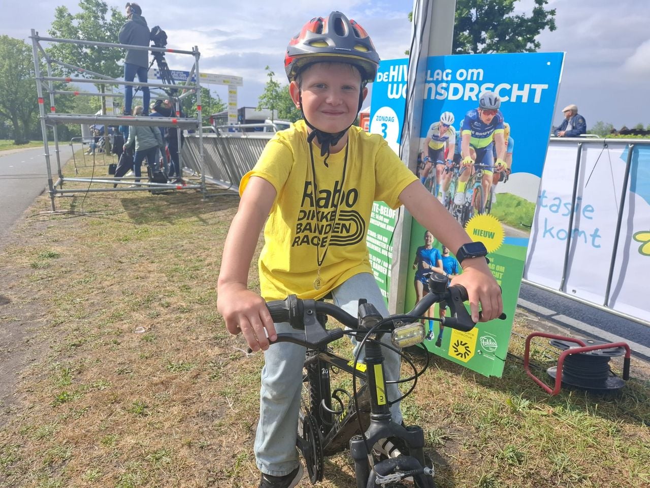 Bouke van Ravenstein uit Hoogerheide wil later ook een goede wielrenner worden (foto: Leon Voskamp).