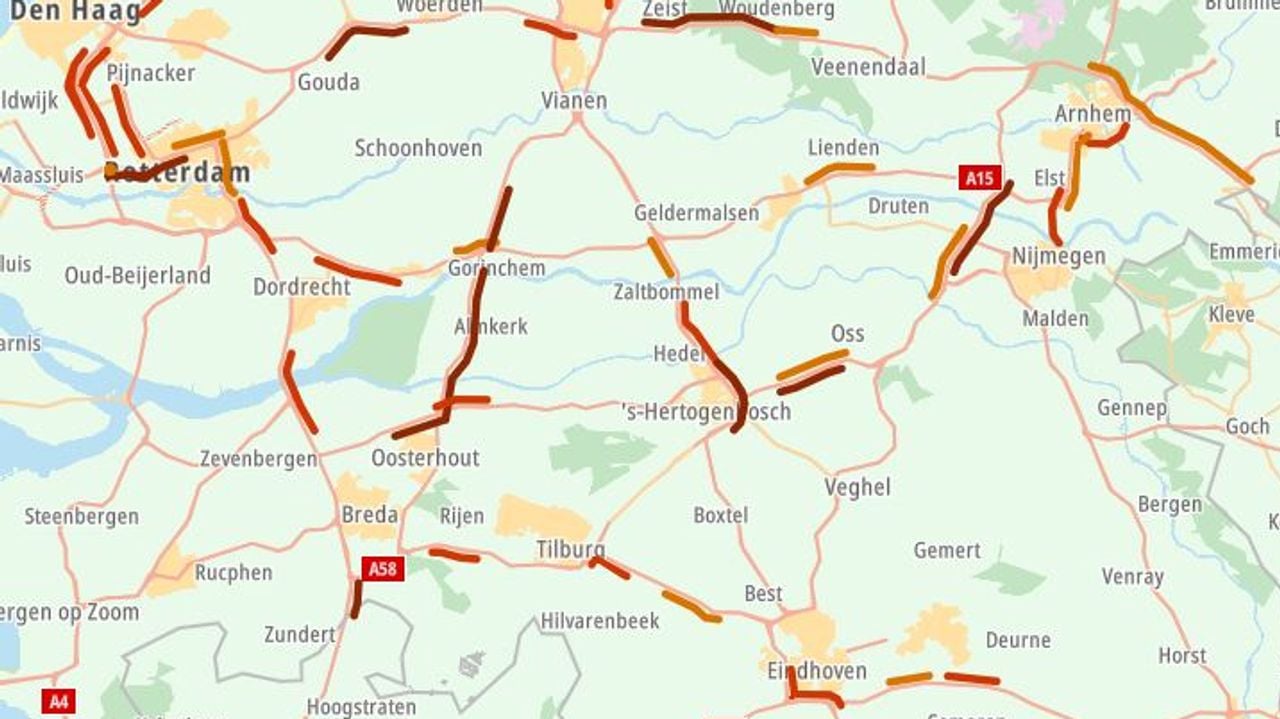 De files lossen rond half tien langzaam op  (foto: ANWB). 