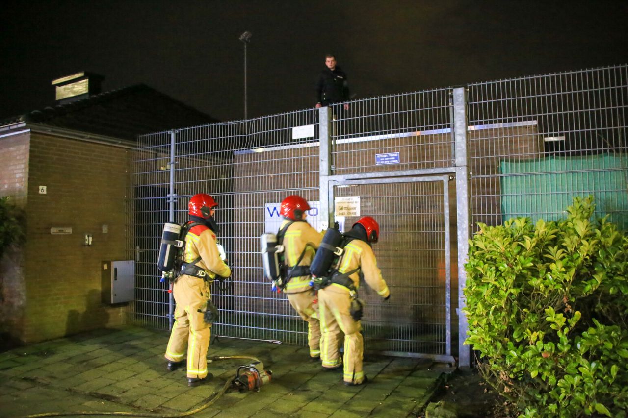 Brand bij tennisvereniging HTV. (Foto: Harrie Grijseels / SQ Vision)