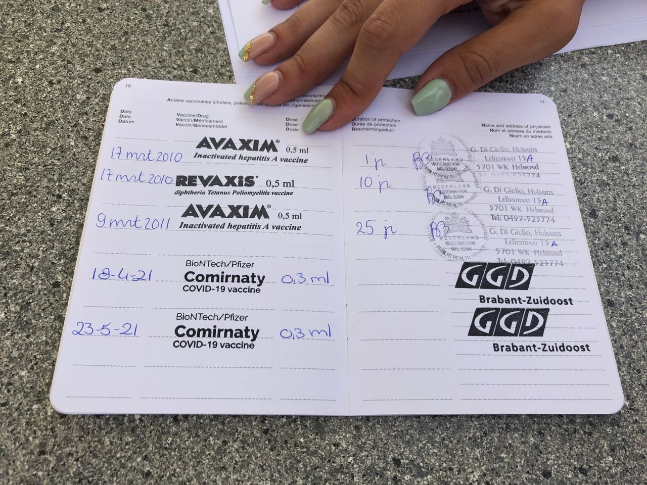 De felbegeerde stempels in het gele boekje 