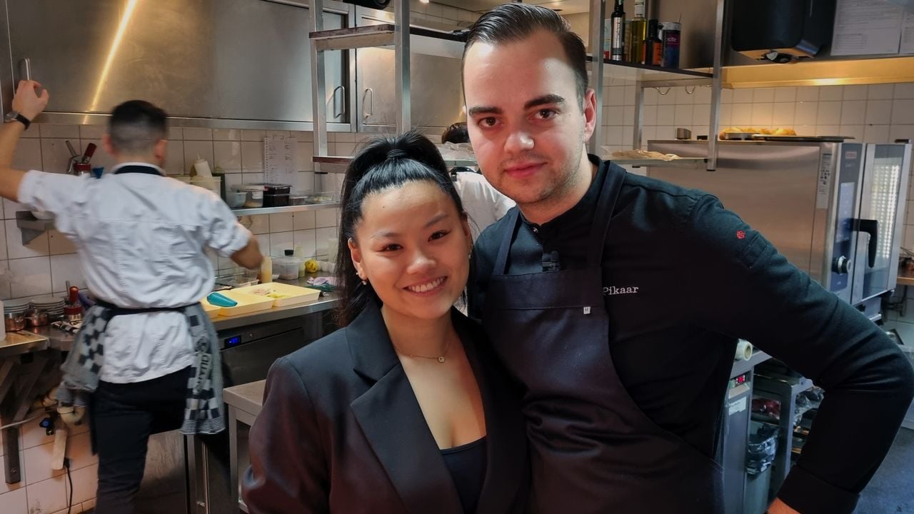 Kelly en Cas runnen samen restaurant Pikaar in hartje Hilvarenbeek (foto: Collin Beijk).