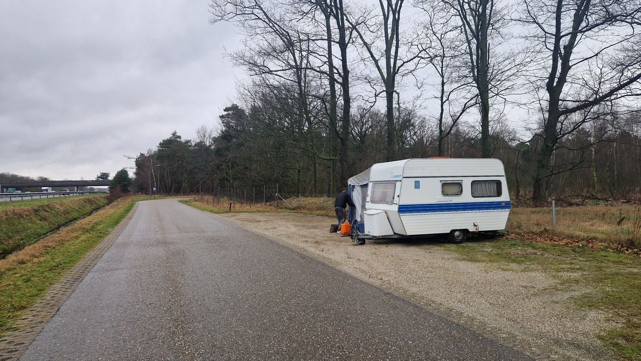 Frank zijn caravan (foto: Noël van Hooft)