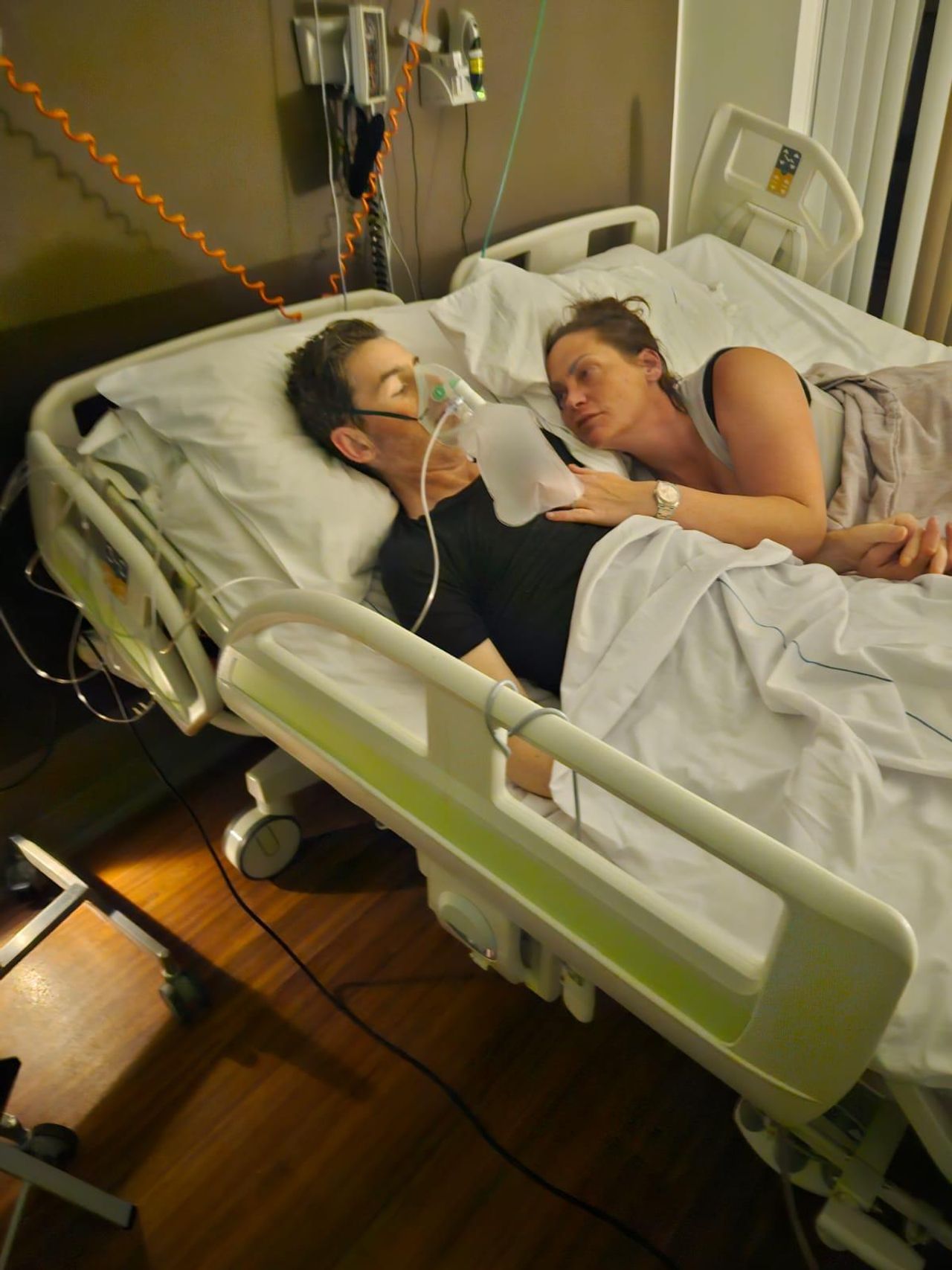 Angela steunde Maikel tot aan zijn dood. 