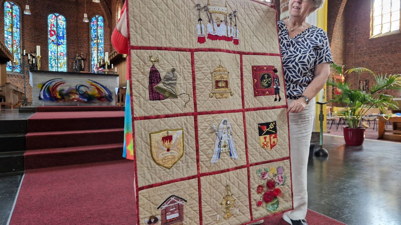 Het doek dat de Vaartrozen hebben gemaakt ter afscheid (foto: Tom Berkers).