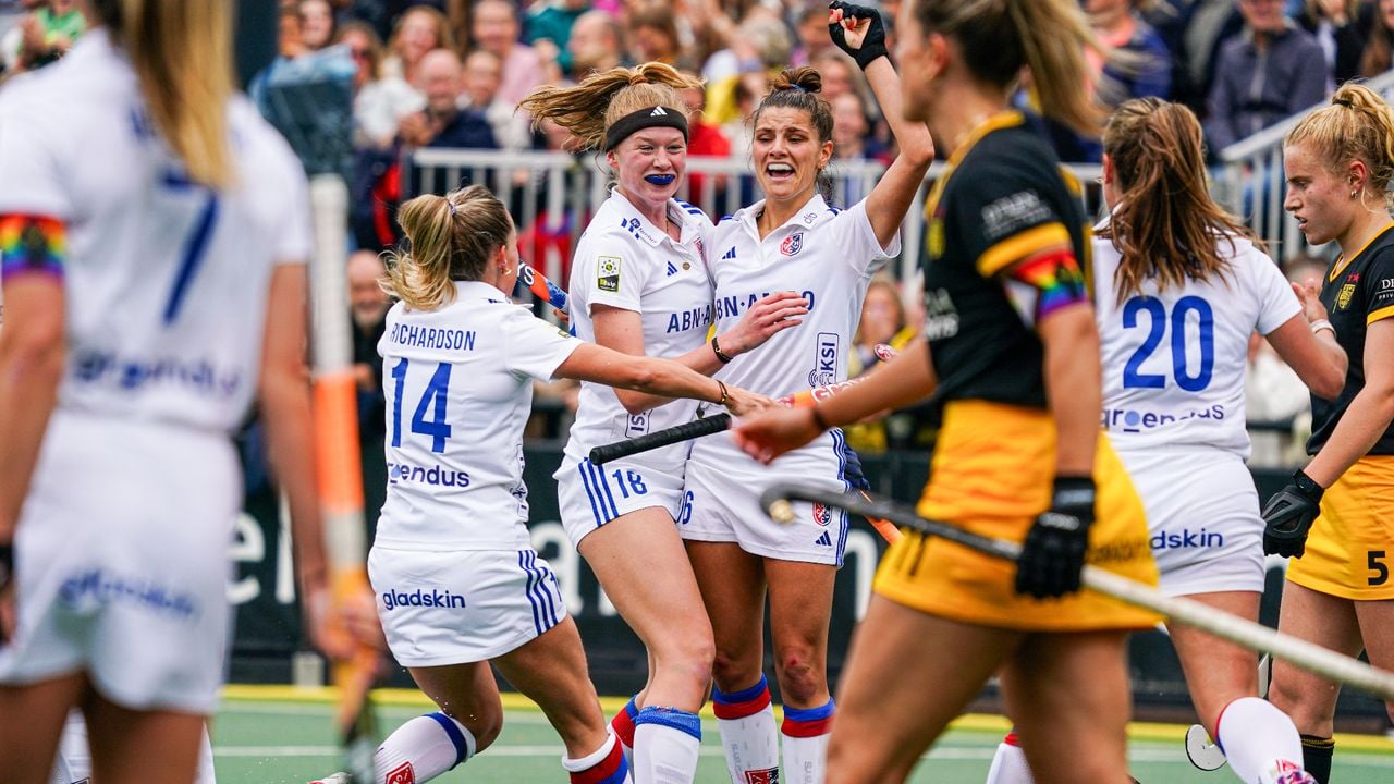 Vreugde na de goal van SCHC tegen 's-Hertogenbosch. (Foto: Gabriel Calvino Alonso/Orange Pictures)