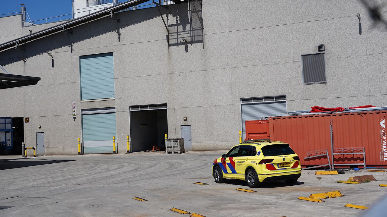 De hulpverleners konden het slachtoffer niet meer redden (foto: Jeroen Stuve/SQ Vision).