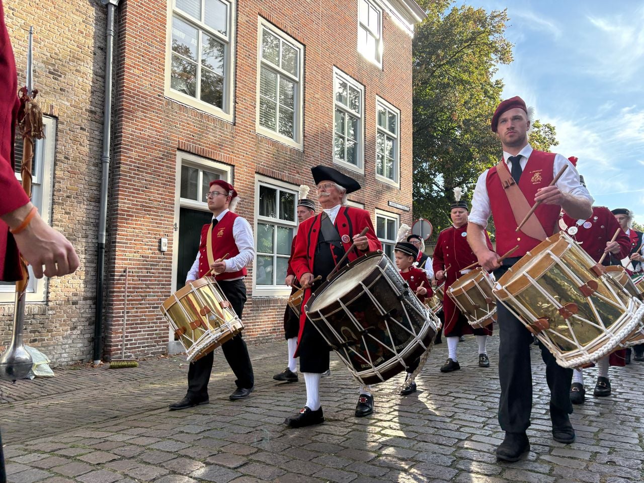 Wereldrecord gildetamboers in Heusden (foto: Ruud Ritzen).