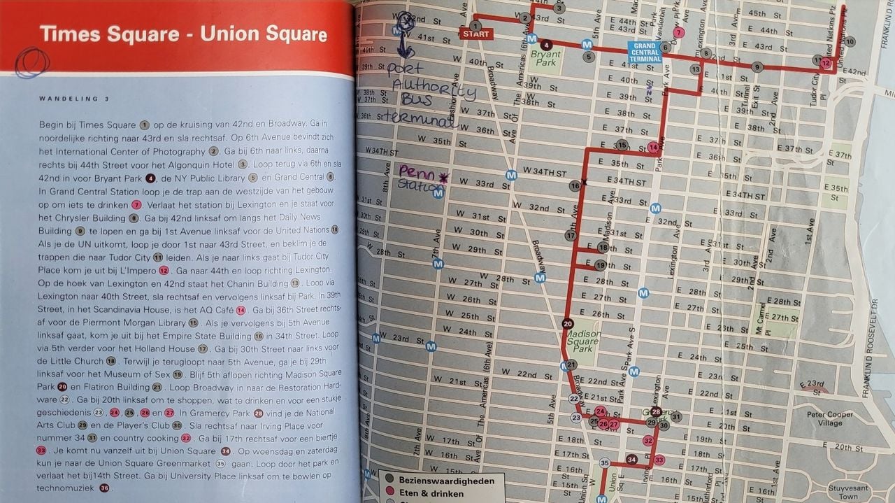 Sharons boekje uit 2005 dat nog steeds elke trip meegaat (privéfoto).