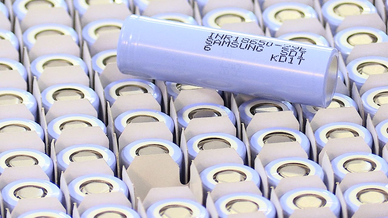 De broers sloten een deal met het Zuid-Koreaanse Samsung..