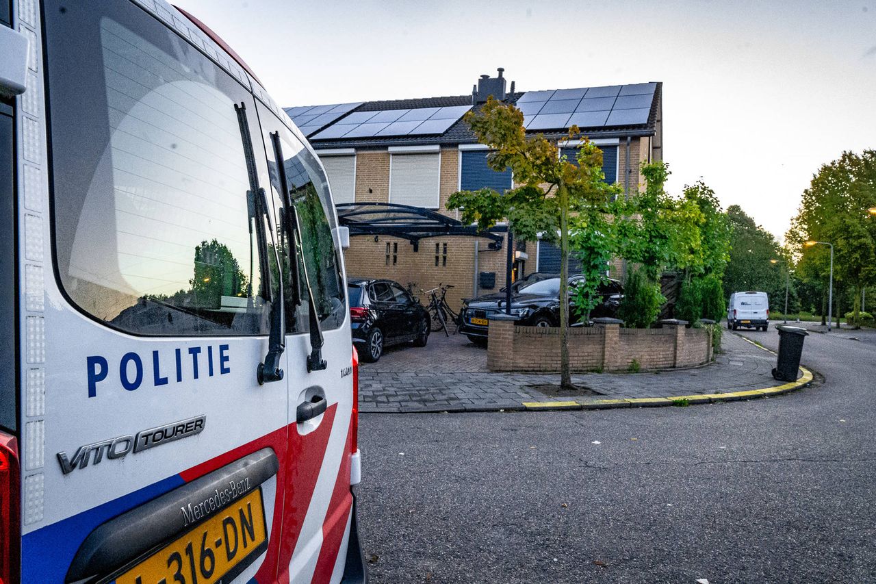 De schade bij het huis in Oss is aan de achterkant (foto: Lucas Lammers / Persbureau Heitink).