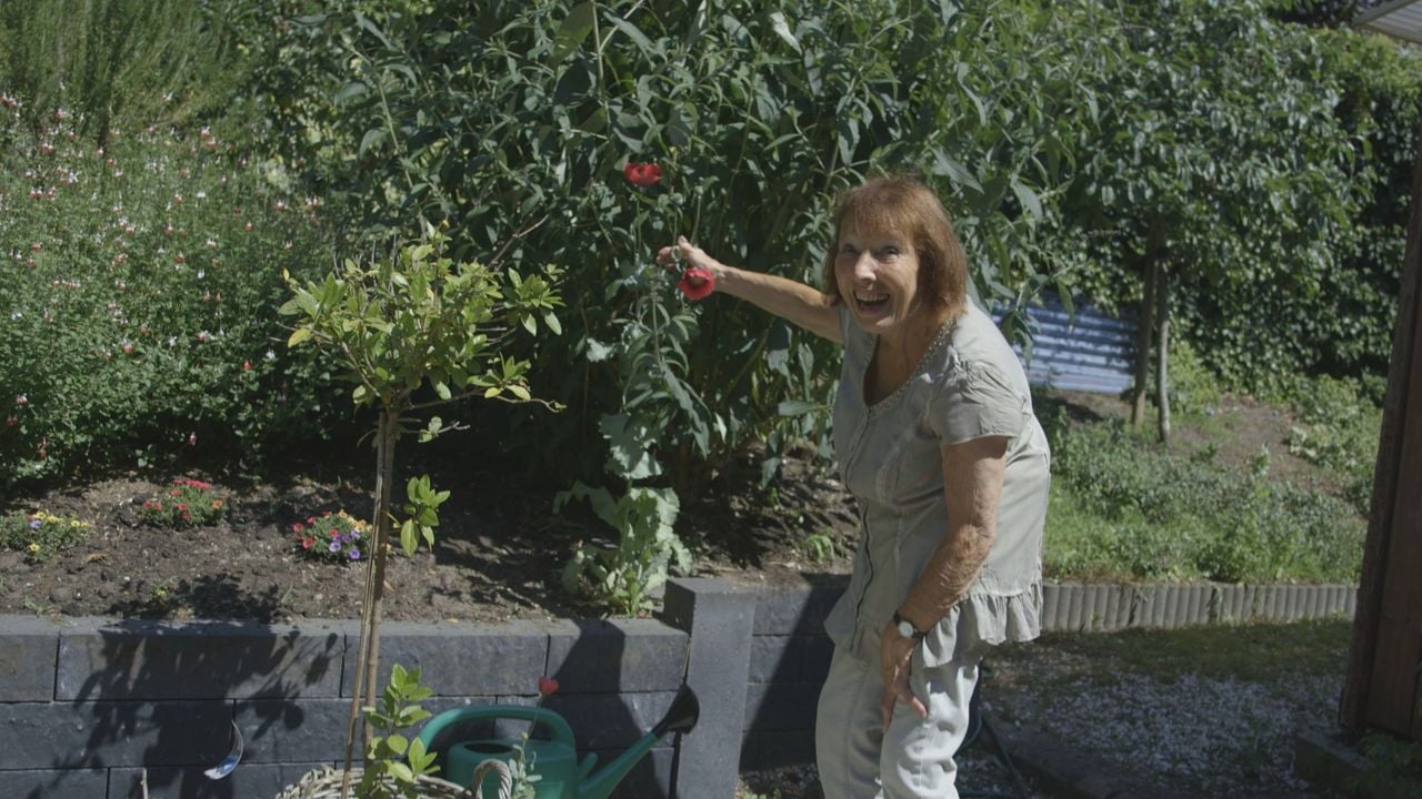 Een vrolijke Irene in de documentaire.